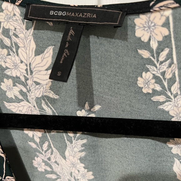 BCBGMAXAZRIA WRAP DRESS - Picture 5 of 6